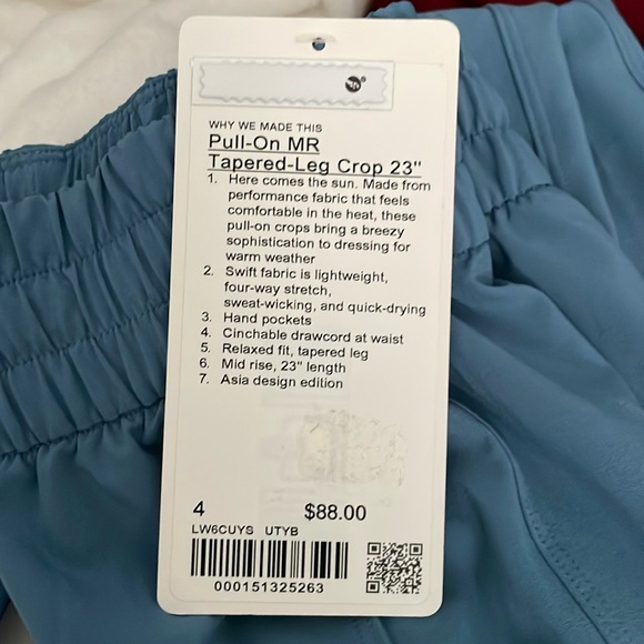 NWT Pull On Mid Rise Tapered Leg Crop 23” Blue Size 4 - Picture 3 of 5